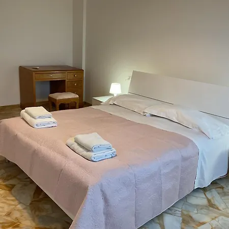 Appartement Coach 82 *