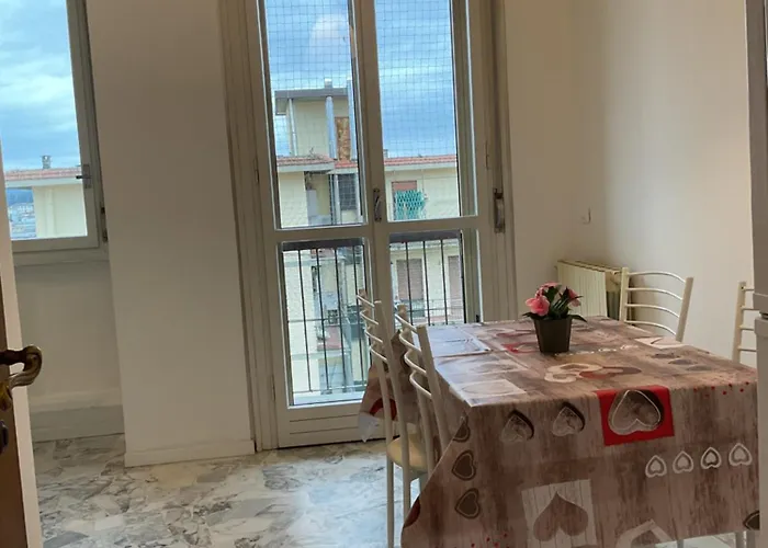 Coach 82 アパート