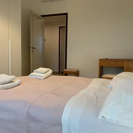 Apartment Coach 82 *